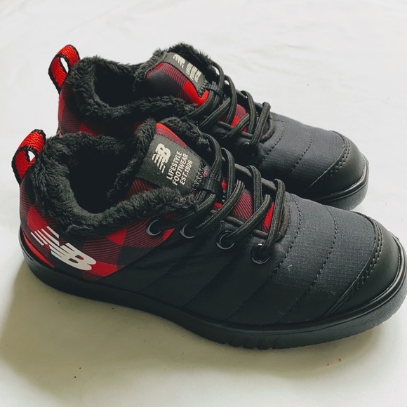 New Balance Kids' Moc V1 Bungee Slipper - Picture 1 of 6